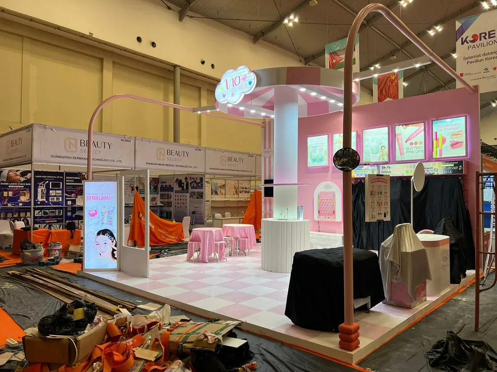 Vio booth seen from the exhibition aisle
